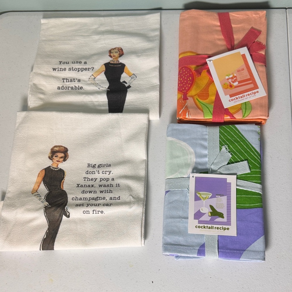 Set of 4 Vintage-Inspired Cocktail & Tea Towels - White, Peach, Green, Lavender